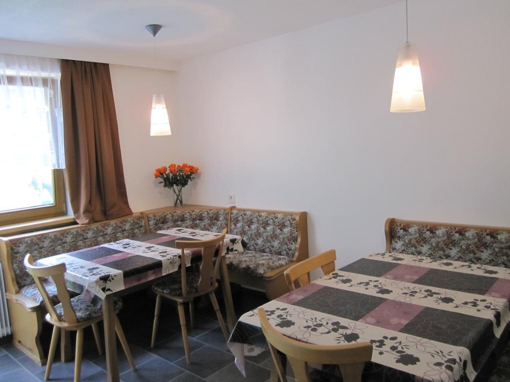 Apartmán Haus Arosa Kappl  Pokoj fotografie